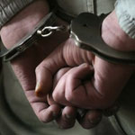 Мужик по тюремным понятиям перерезал горло знакомому за то, что тот обозвал его геем