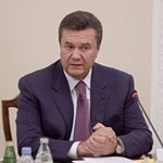Президент України Віктор Янукович перепризначив 12 заступників міністрів