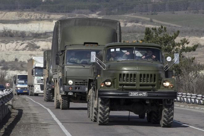 Через Свердловск идут колоны с военной техникой ЛНР - СМИ