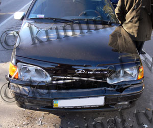 На Сумщині через алкоголь 3 автомобілі не змогли поділити перехрестя