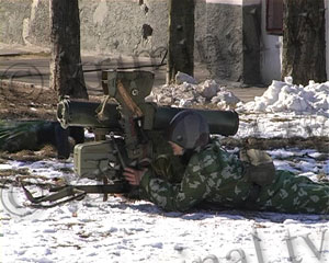Украинские десантницы провели восьмое марта с переносным ракетным комплексом