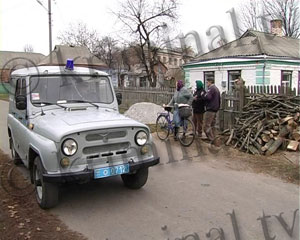 Когда на девушку напал бывший ухажер, на помощь ей с ножом поспешил нынешний кавалер