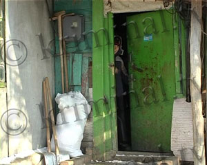 За игру в снежки фермер и милиционер покалечили школьника, и держат в страхе полсела