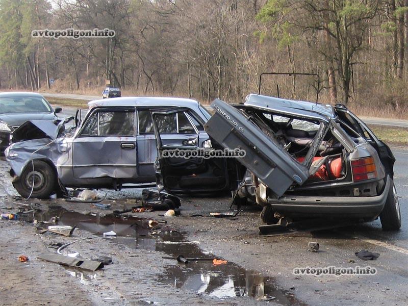 dtp_kalinovka_brovari_vaz-2106-protaranil_ford_scorpio_tavrija_15488.jpg
