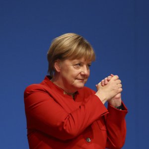 ''Если б я была премьером Украины'': Меркель предложила три важные реформы (видео)