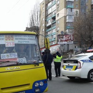 Украинцы стали реже гибнуть на дорогах, хотя количество ДТП выросло