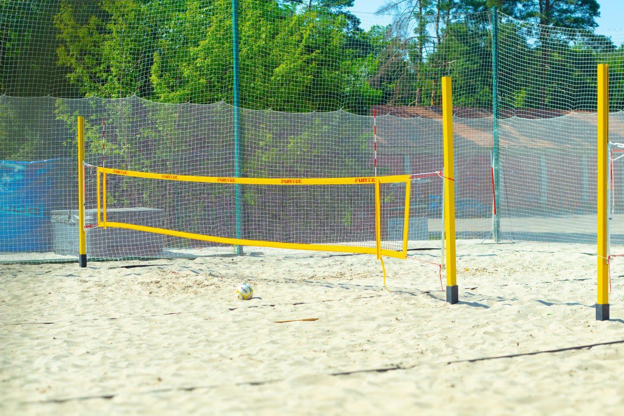 локації в Києві для пляжного тенісу