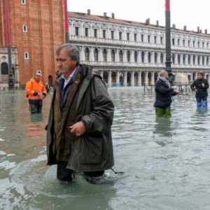 Наводнение в Венеции: объявлен наивысший уровень опасности. Видео