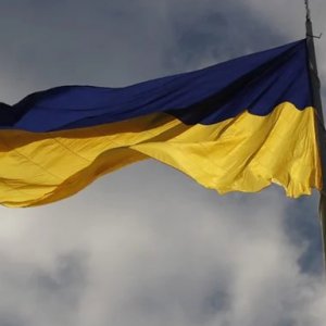 У Києві підняли найбільший прапор в Україні