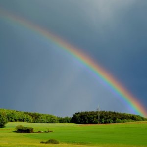 Між весною й літом: тепло, але можливі погодні сюрпризи