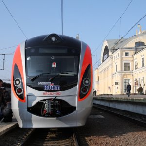 Частные поезда и тарифы: что хотят сделать с железной дорогой в Украине