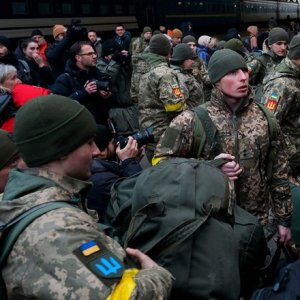"Є проблеми з мобілізацією": в Раді анонсували вручення повісток у месенджерах (відео)
