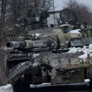 У Білорусі поруч з українським кордоном будують переправу для танків (відео)