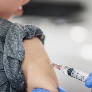Стало відомо, який документ видадуть батькам при вакцинації дітей від COVID-19. ВІДЕО